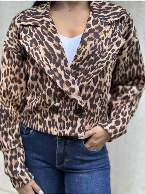 Puha, enyhén rugalmas anyagú, rövid derekú, gombos őszi kabát. (S-XL méretre ajánljuk.)