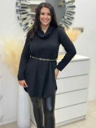 Rugalmas, puha anyagú, lenge fazonú, garbós, kötött tunika övvel. (S-L méretre ajánljuk.)