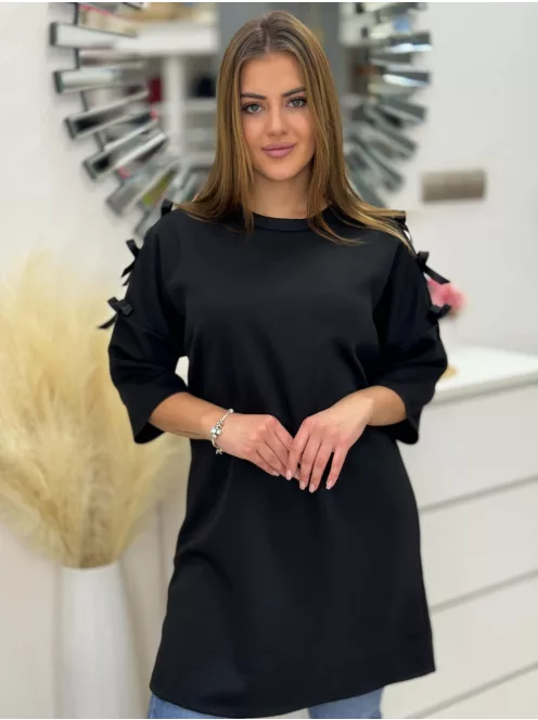 Vállán masnis tunika