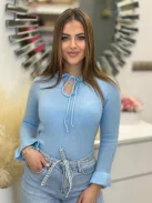 Vékony kötött felső