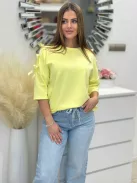 Vállán masnis felső