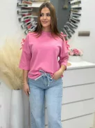 Vállán masnis felső