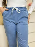 Rugalmas, farmer hatású nadrág