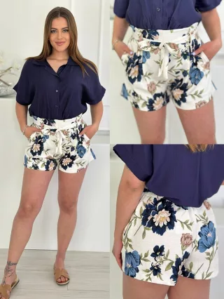 Zsebes, mintás rövidnadrág