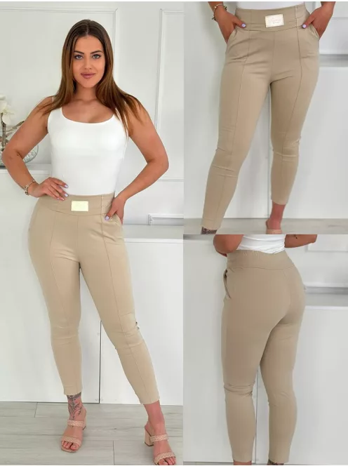 Csinos, élvarrásos nadrág