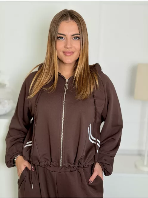 Kényelmes melegítő szett