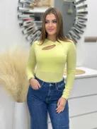 Puha, rugalmas anyagú felső