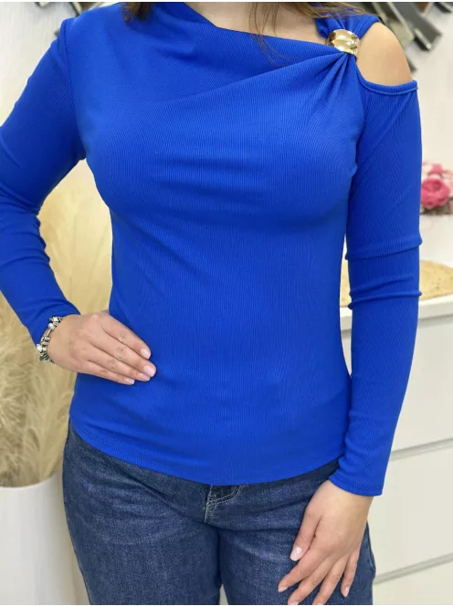 Vállán nyitott felső