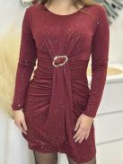 Elegáns, rugalmas anyagú, csillogós ruha .