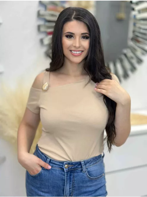 Rugalmas, pamut anyagú felső