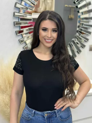 Rugalmas, pamut anyagú felső