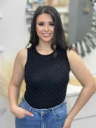 Kövekkel díszített, ujjatlan felső