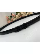 Nem rugalmas, műbőr, vékony öv.