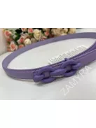 Nem rugalmas, műbőr, vékony öv.