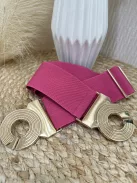 Rugalmas, vastag, gumis, fémcsatos öv.