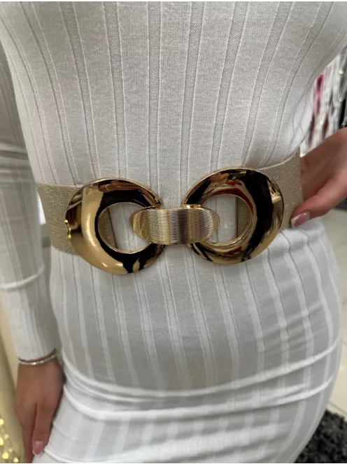 Rugalmas, vastag, gumis, állítható méretű, fém csatos öv.