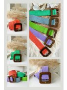 Rugalmas, fonott, fa, kocka csatos öv.