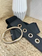 Rugalmas, gumis, fém csatos öv .