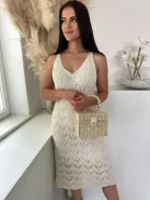 Fonott, gyékény, merev, nyári kistáska, láncos hosszúpánttal. Szélesség: 19,5 cm Magasság: 14,5 cm.