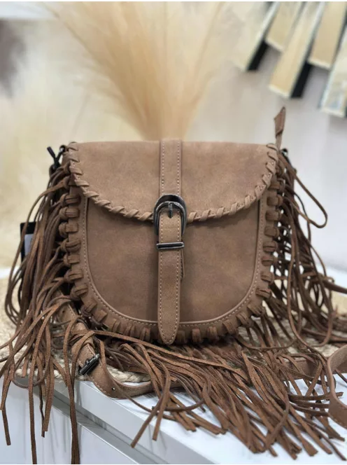 Velúr hatású, rojtos kistáska, hosszúpánttal. 