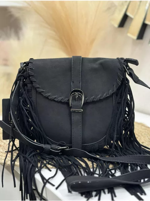 Velúr hatású, rojtos kistáska, hosszúpánttal. 