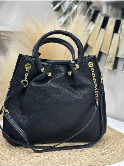 Műbőr kistáska, hosszúpánttal.