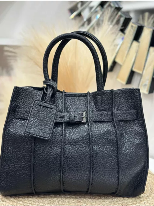 Műbőr, merev fazonú, két részes táska.