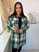 Oversize fazonú, béleletlen, nem rugalmas anyagú, gombos ingkabát. (S-L méretre ajánljuk.)