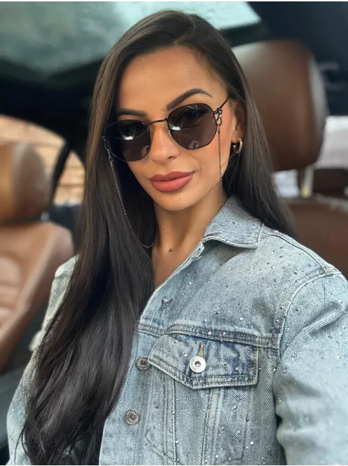 Napszemüveglánc. Fém, akasztható, szilikonos lánc. Hossz: 58 cm. A szemüveg és a lánc külön kapható!