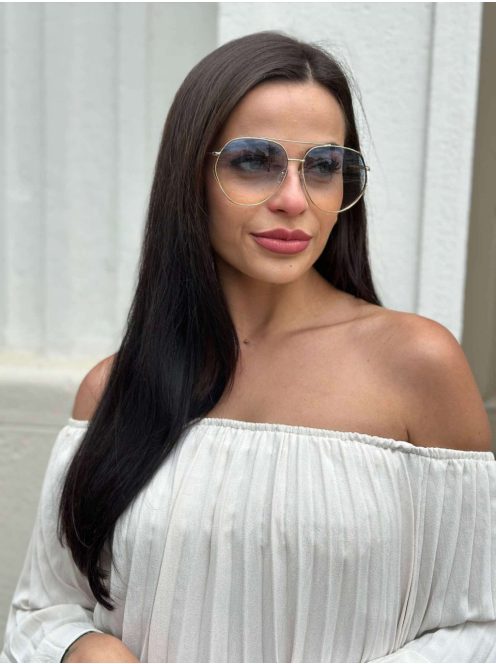 Fém keretes és szárú napszemüveg. UV védelemmel ellátott.