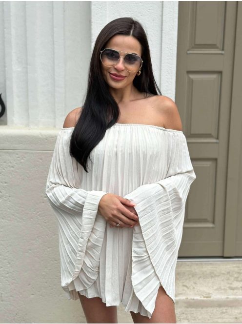 Fém keretes és szárú napszemüveg. UV védelemmel ellátott.