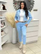 Rugalmas, szaggatott farmerkabát