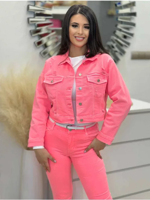 Rugalmas, szaggatott farmerkabát