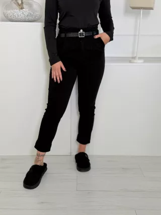 Extra magas derekú, mom fit farmer övvel