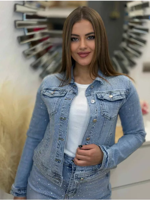 Kövekkel díszített farmerkabát