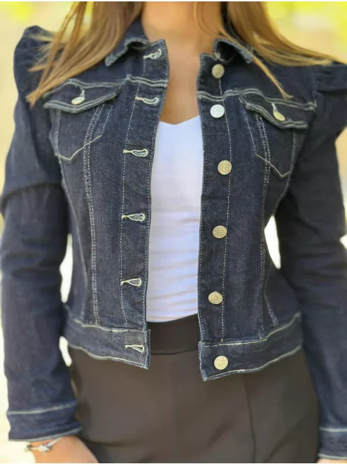 Rugalmas anyagú, gombos, zsebes, csinos, puffos farmerkabát. A Modell S méretet visel. (XS-XL méretekben.)