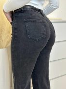 Egyenes szárú, magas derekú farmer