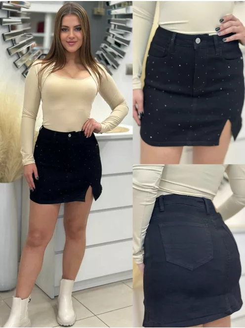 Kövekkel díszített farmer skort