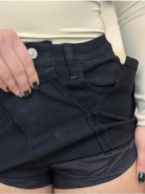 Kövekkel díszített farmer skort