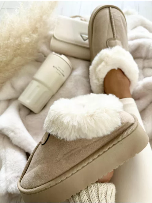 Velúr hatású, belül puha, bundás, belebújós bokacsizma.