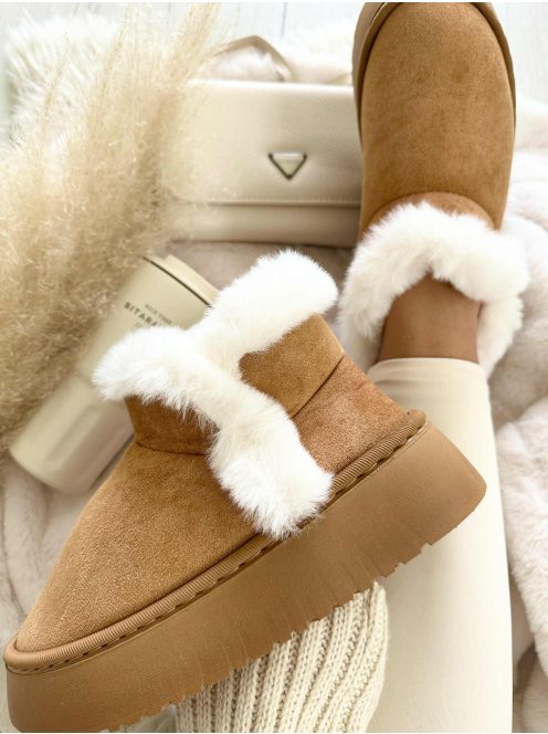 Velúr hatású, belül puha, bundás, belebújós bokacsizma.