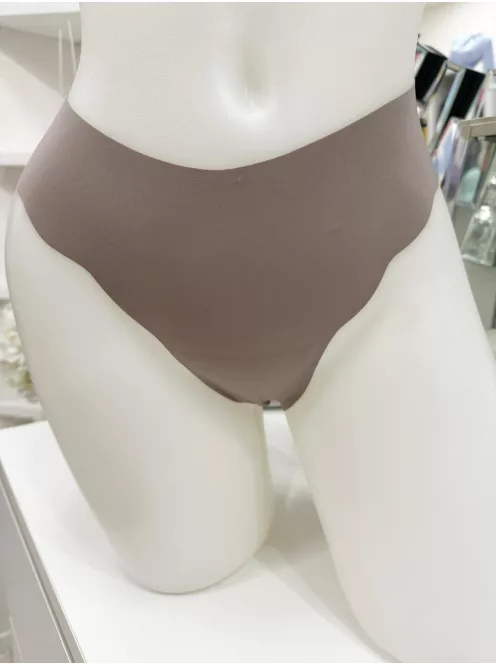 Extra rugalmas anyagú, mikroszálas, varrás nélküli, kényelmes tanga bugyi. A lézervágott bugyik láthatatlanok maradnak a szorosabb ruhák alatt is. (S-XXL méretekben.)