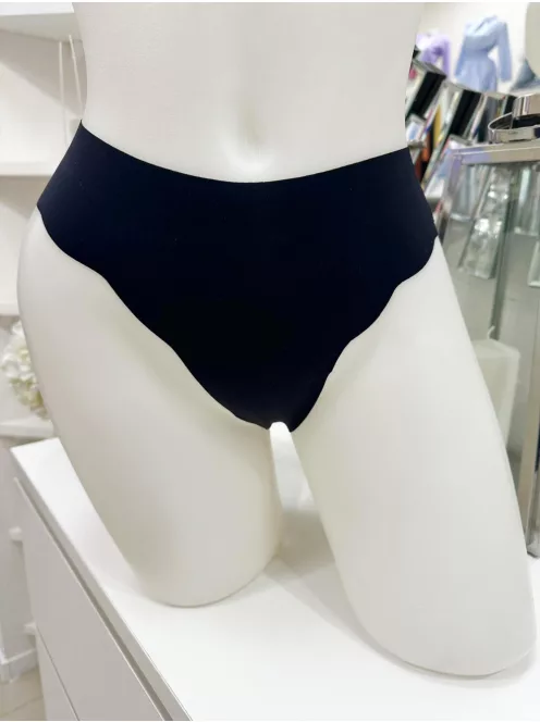 Extra rugalmas anyagú, mikroszálas, varrás nélküli, kényelmes tanga bugyi. A lézervágott bugyik láthatatlanok maradnak a szorosabb ruhák alatt is. (S-XXL méretekben.)