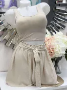 Rugalmas anyagú, mikroszálas, belevarrt, push up, szivacsbetétes, keresztpántos top. M/L és XL/XXL méretekben.