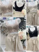 Lézervágott, mikroszálas, rugalmas anyagú, szivacsbetétes, csipkés bralette melltartó. Merevítő nélkül. M és L méretekben.