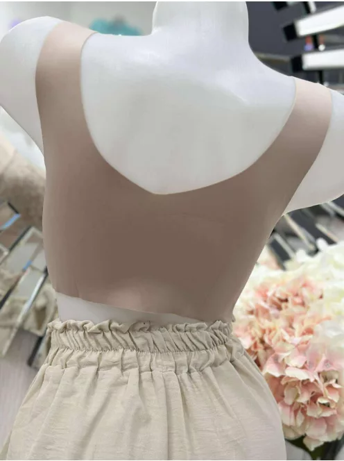 Lézervágott, mikroszálas, rugalmas anyagú, szivacsbetétes, csipkés bralette melltartó. Merevítő nélkül. M és L méretekben.