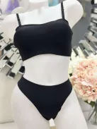 Rugalmas anyagú, lézervágott, varrás nélküli, belevarrt, push up szivacsbetétes, szilikonos melltartó. Pánt nélkül is viselhető! S-XL méretekben.