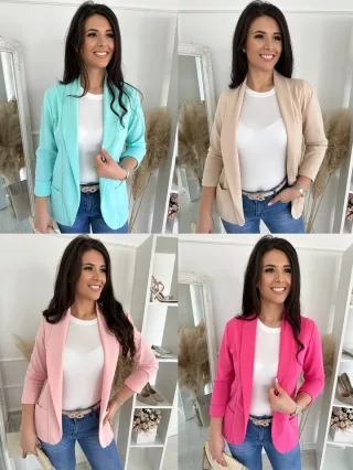   Rugalmas anyagú, béleletlen, zsebes, tavaszi blézer. (S-L méretre ajánljuk.)