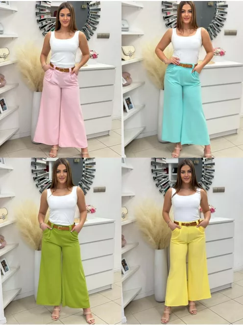 Csinos, zsebes nadrág övvel