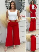 Csinos, zsebes nadrág övvel